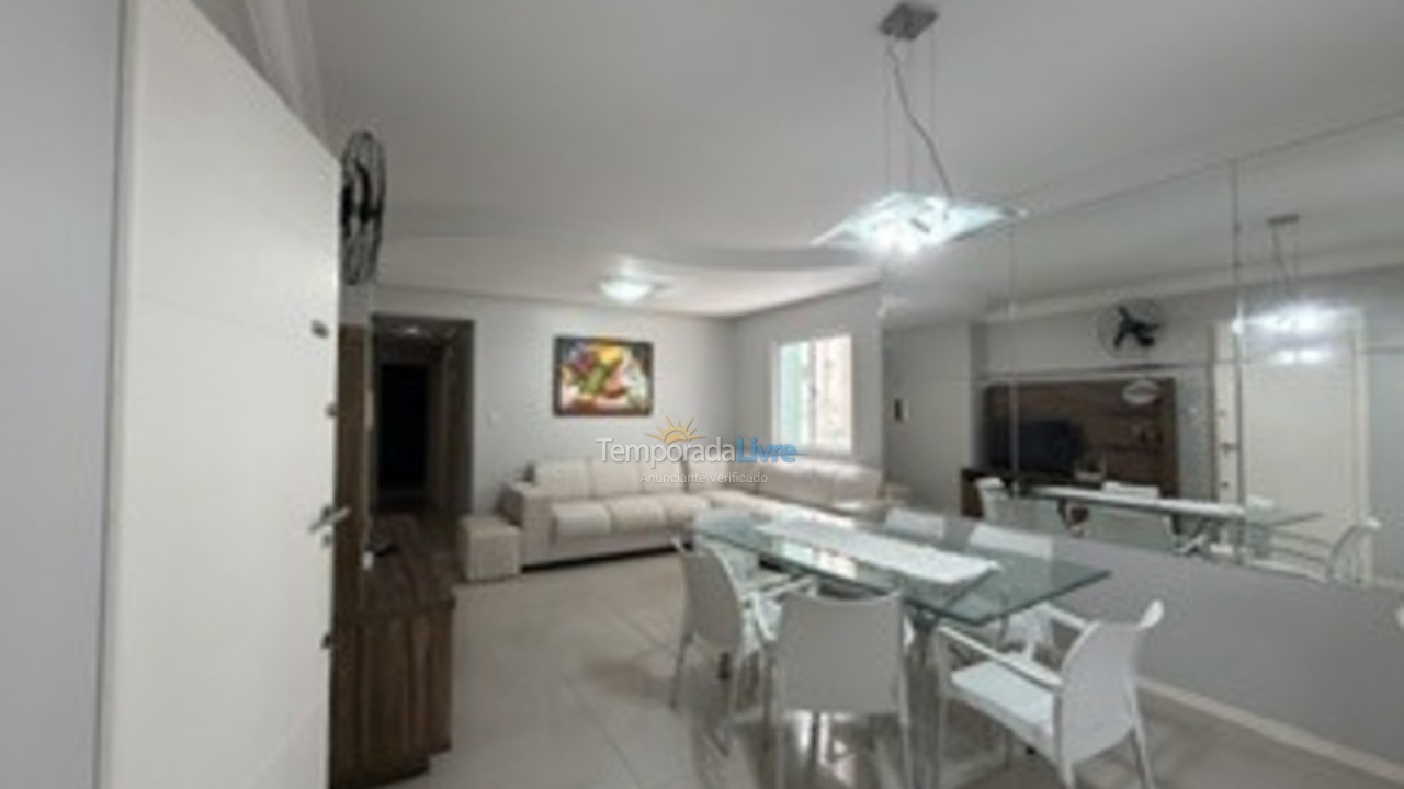 Apartment for vacation rental in Itapema (Meia Praia)