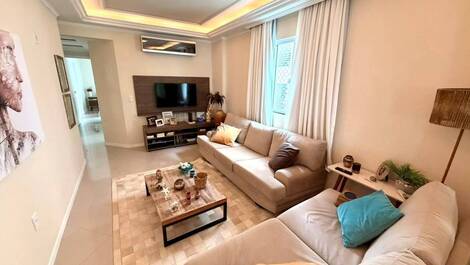 Alquiler de temporada en Ed. Ravel: 3 habitaciones // barbacoa // 2 plazas de aparcamiento