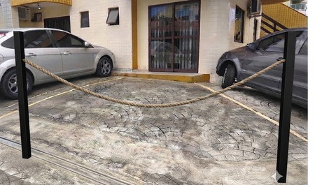 Vista da vaga de estacionamento de um apartamento no andar de baixo