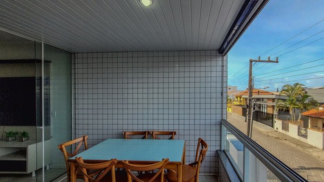 Beachfront house for 8 people - 3 bedrooms with air conditioning, 200m from the sea.