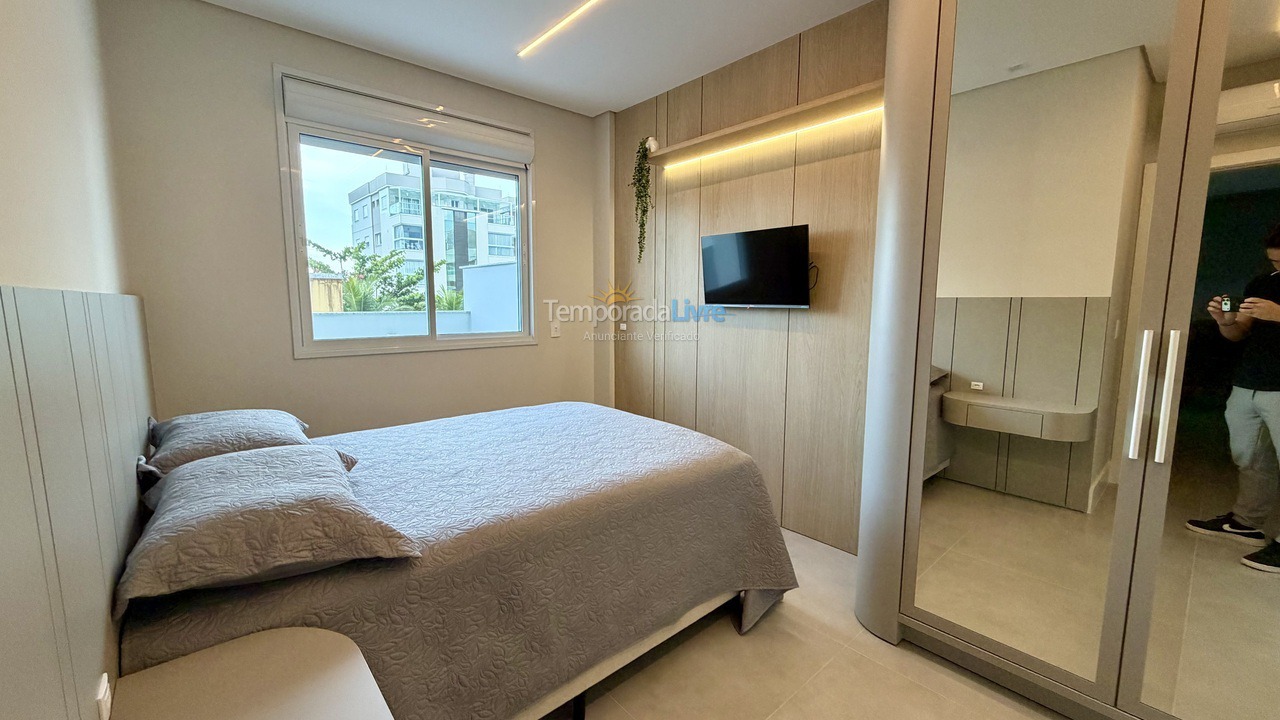 Apartment for vacation rental in Governador Celso Ramos (Praia de Palmas)
