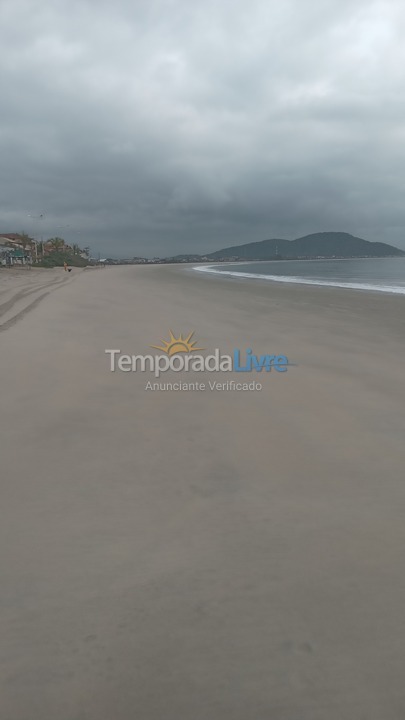 Casa para aluguel de temporada em São Francisco do Sul (Enseada)
