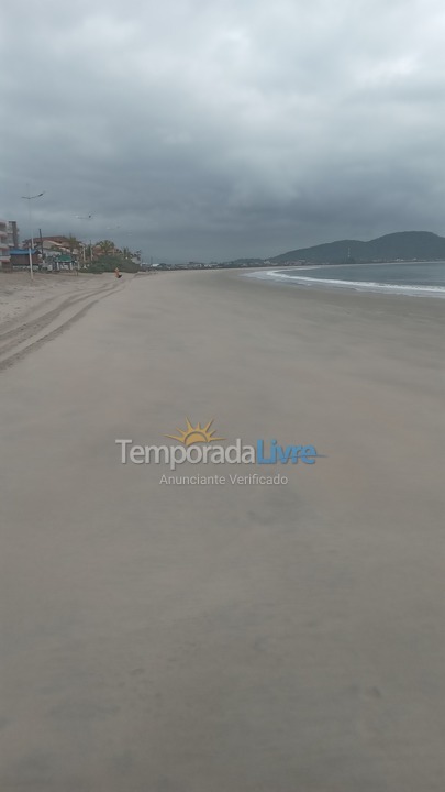 Casa para aluguel de temporada em São Francisco do Sul (Enseada)