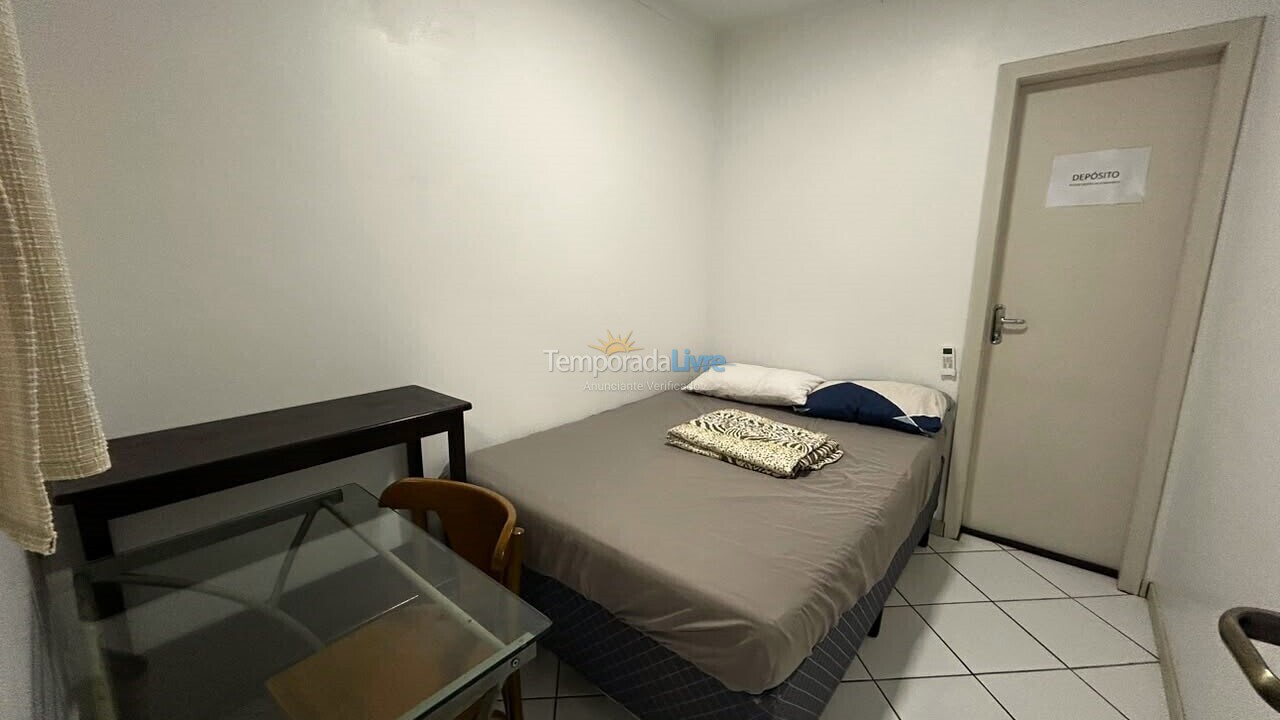 Apartamento para aluguel de temporada em Balneário Camboriú (Praia Central)