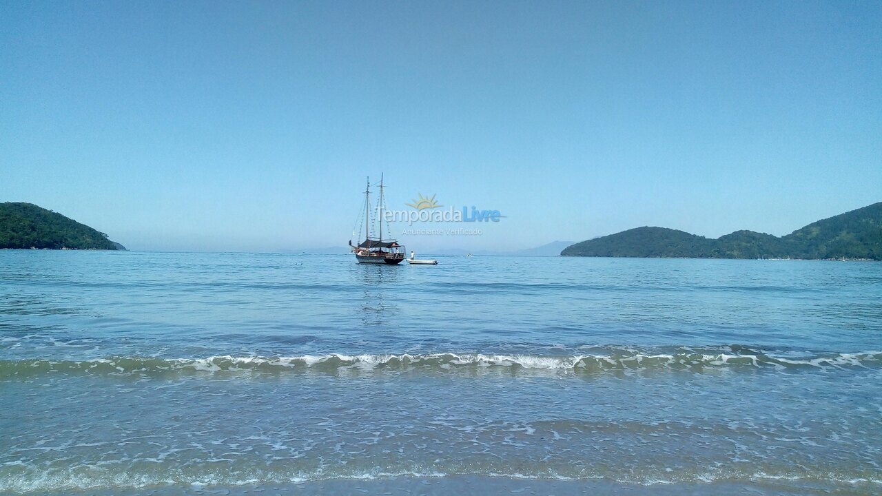Apartamento para aluguel de temporada em Ubatuba (Enseada)