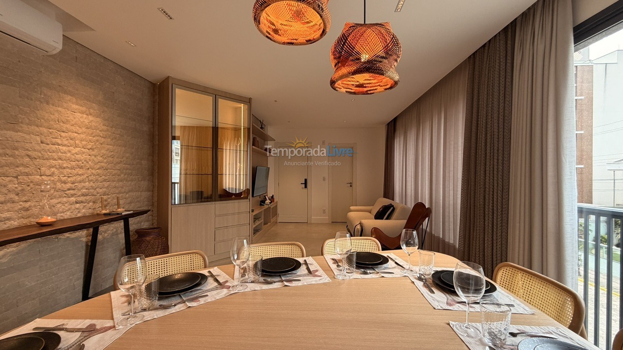 Apartamento para aluguel de temporada em Bombinhas (Canto Grande)