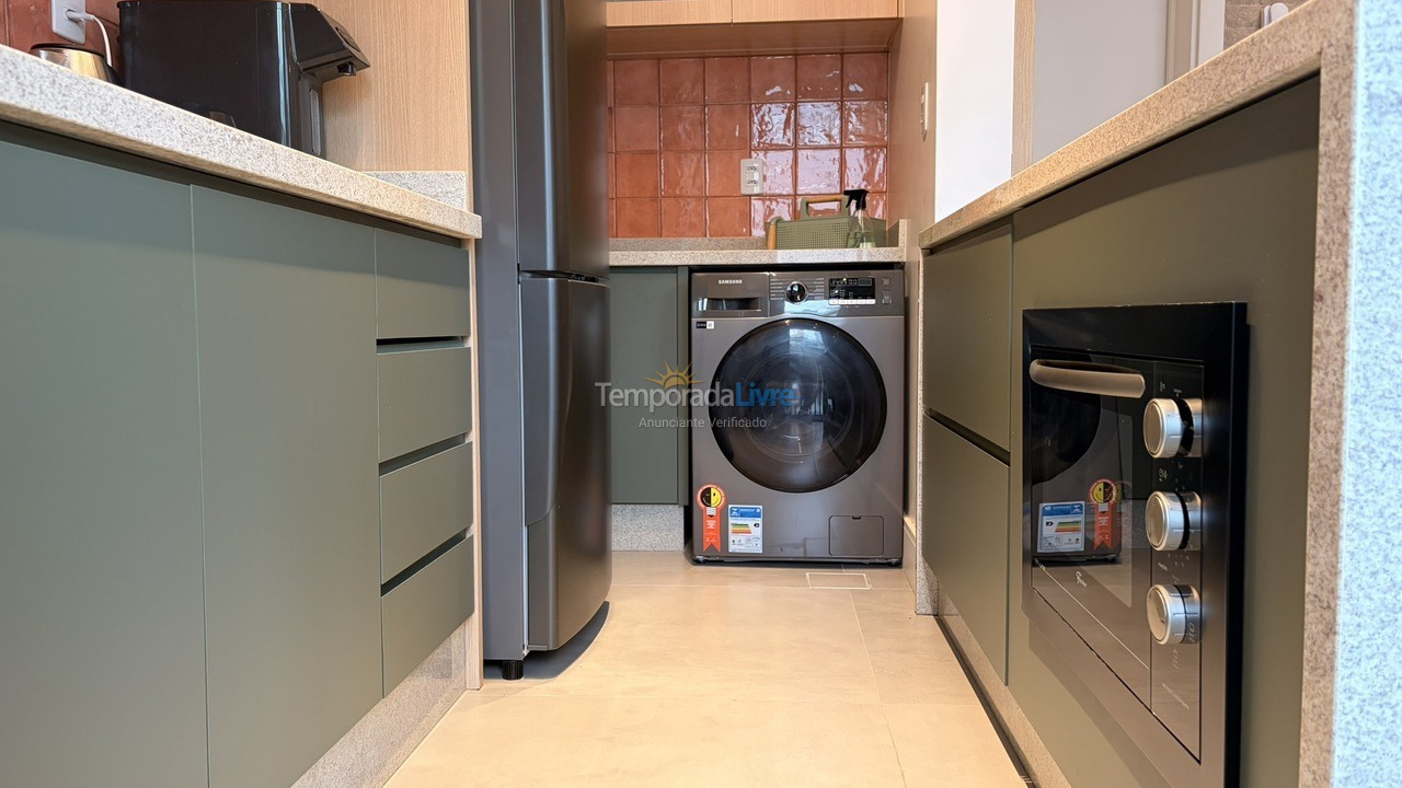 Apartamento para aluguel de temporada em Bombinhas (Canto Grande)