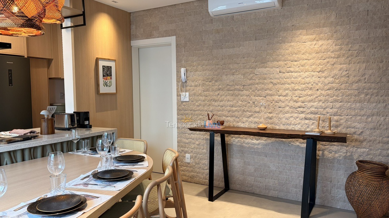 Apartamento para aluguel de temporada em Bombinhas (Canto Grande)