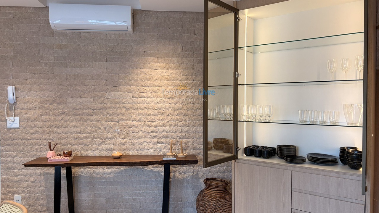Apartamento para aluguel de temporada em Bombinhas (Canto Grande)