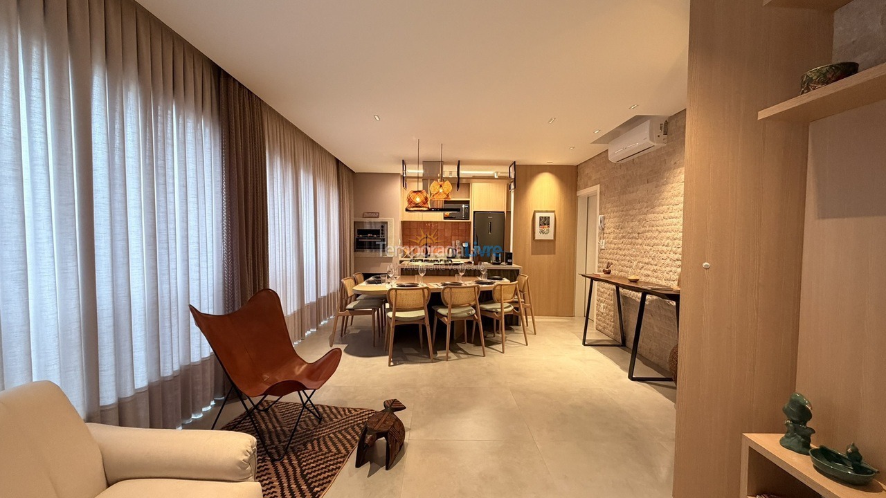 Apartamento para aluguel de temporada em Bombinhas (Canto Grande)