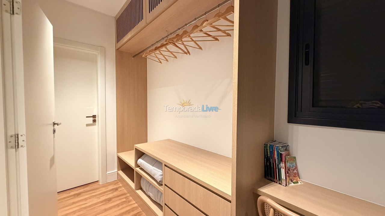 Apartamento para aluguel de temporada em Bombinhas (Canto Grande)