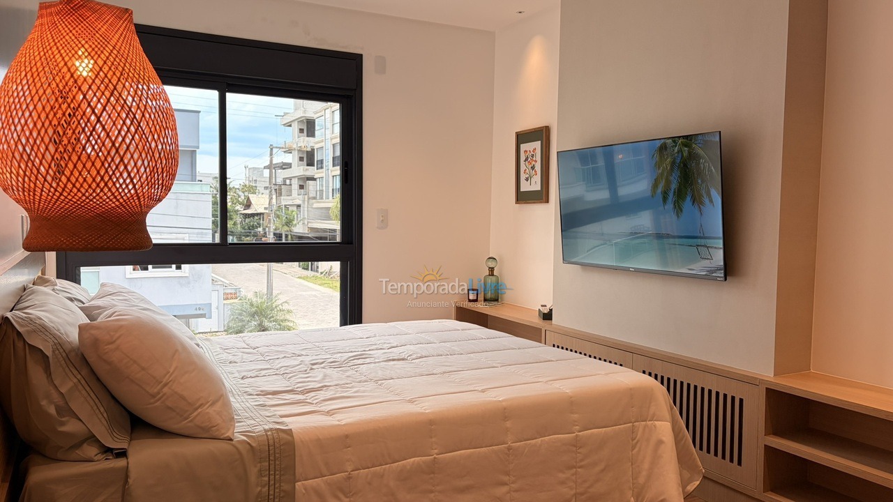 Apartamento para aluguel de temporada em Bombinhas (Canto Grande)