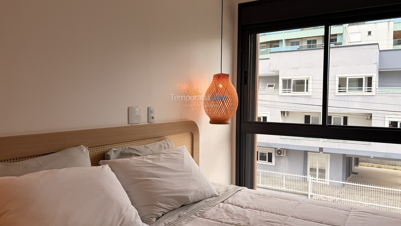 Apartamento para aluguel de temporada em Bombinhas (Canto Grande)
