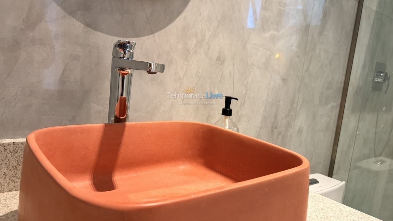 Apartamento para aluguel de temporada em Bombinhas (Canto Grande)
