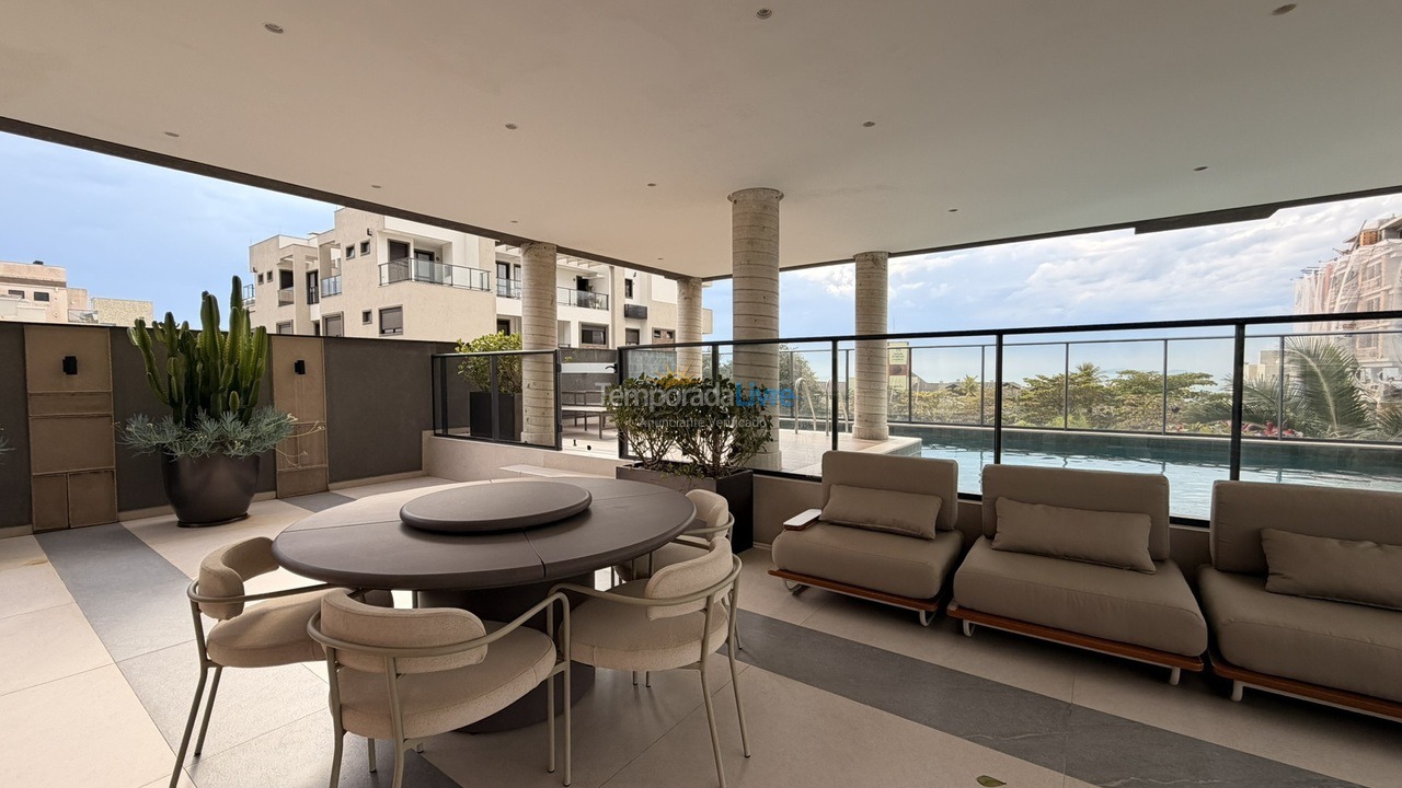 Apartamento para aluguel de temporada em Bombinhas (Canto Grande)