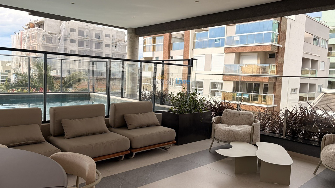 Apartamento para aluguel de temporada em Bombinhas (Canto Grande)