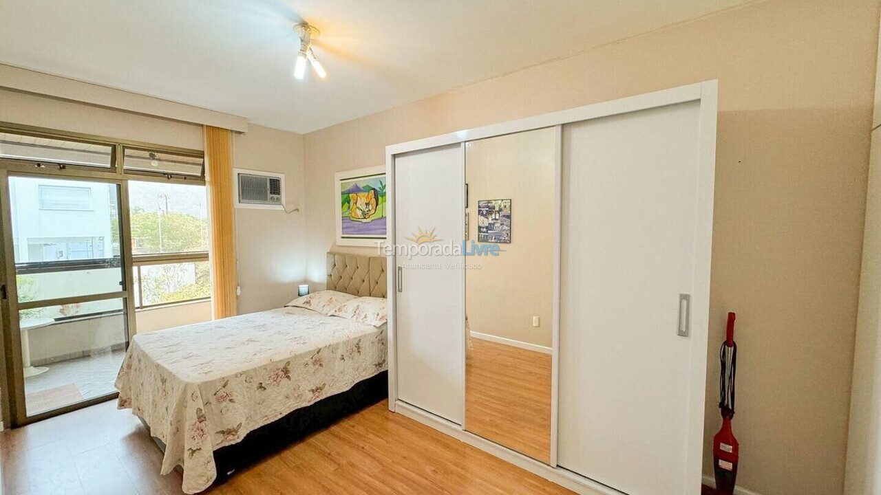 Apartamento para aluguel de temporada em Florianópolis (Jurere Tradicional)