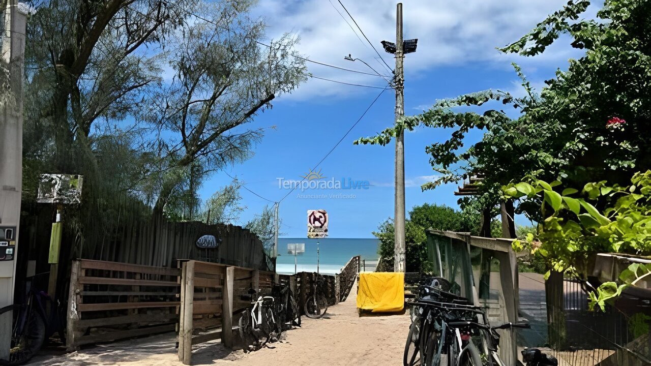 Casa para aluguel de temporada em Florianopolis (Campeche)