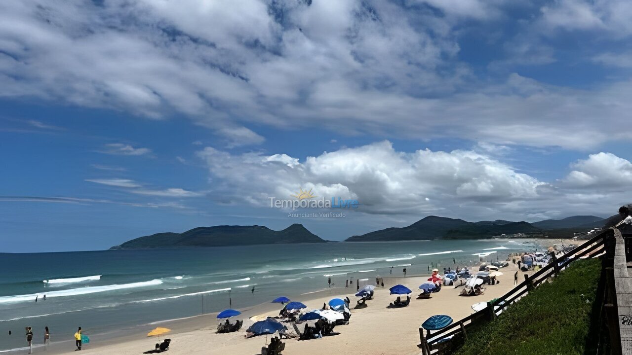 Casa para aluguel de temporada em Florianopolis (Campeche)