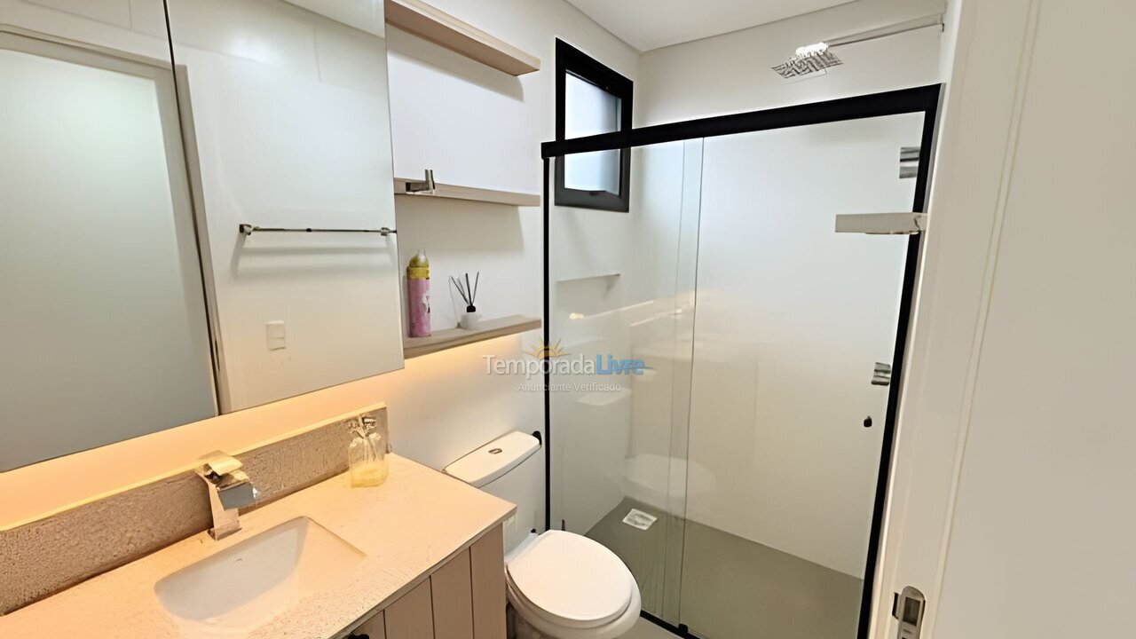 Casa para aluguel de temporada em Florianopolis (Campeche)