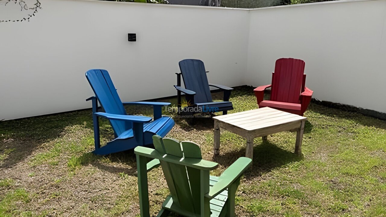 Casa para aluguel de temporada em Florianopolis (Campeche)