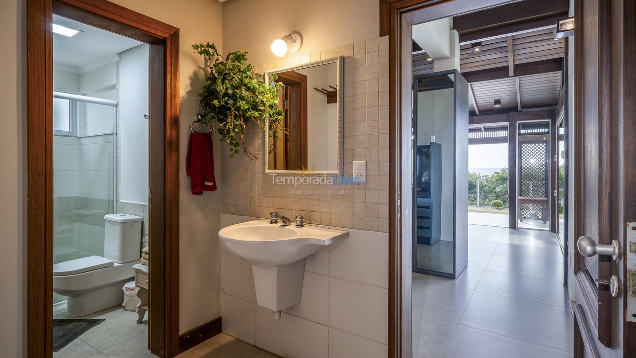 House for vacation rental in Bombinhas (Canto Grande)