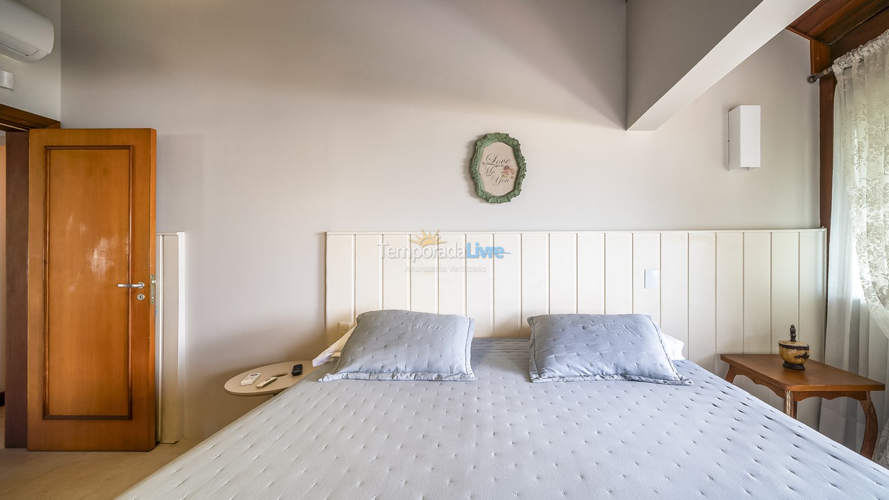 House for vacation rental in Bombinhas (Canto Grande)