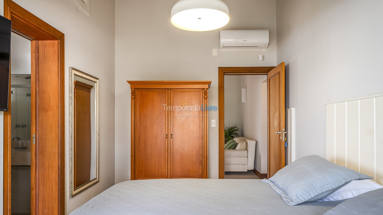 House for vacation rental in Bombinhas (Canto Grande)