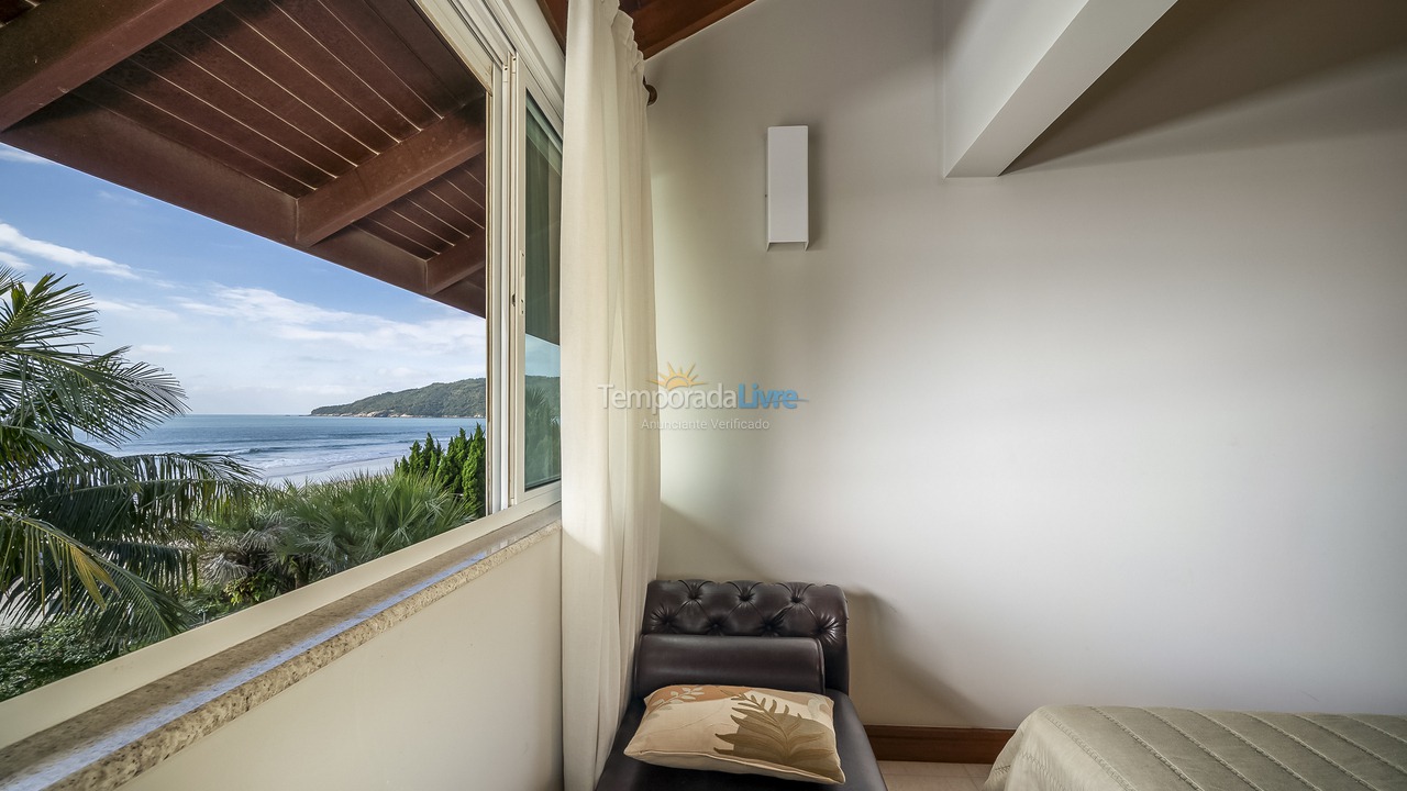 House for vacation rental in Bombinhas (Canto Grande)