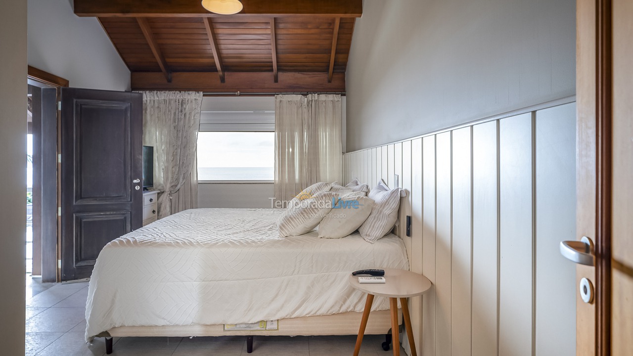House for vacation rental in Bombinhas (Canto Grande)