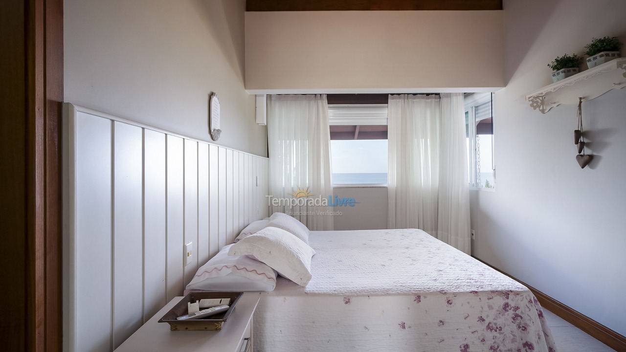 House for vacation rental in Bombinhas (Canto Grande)