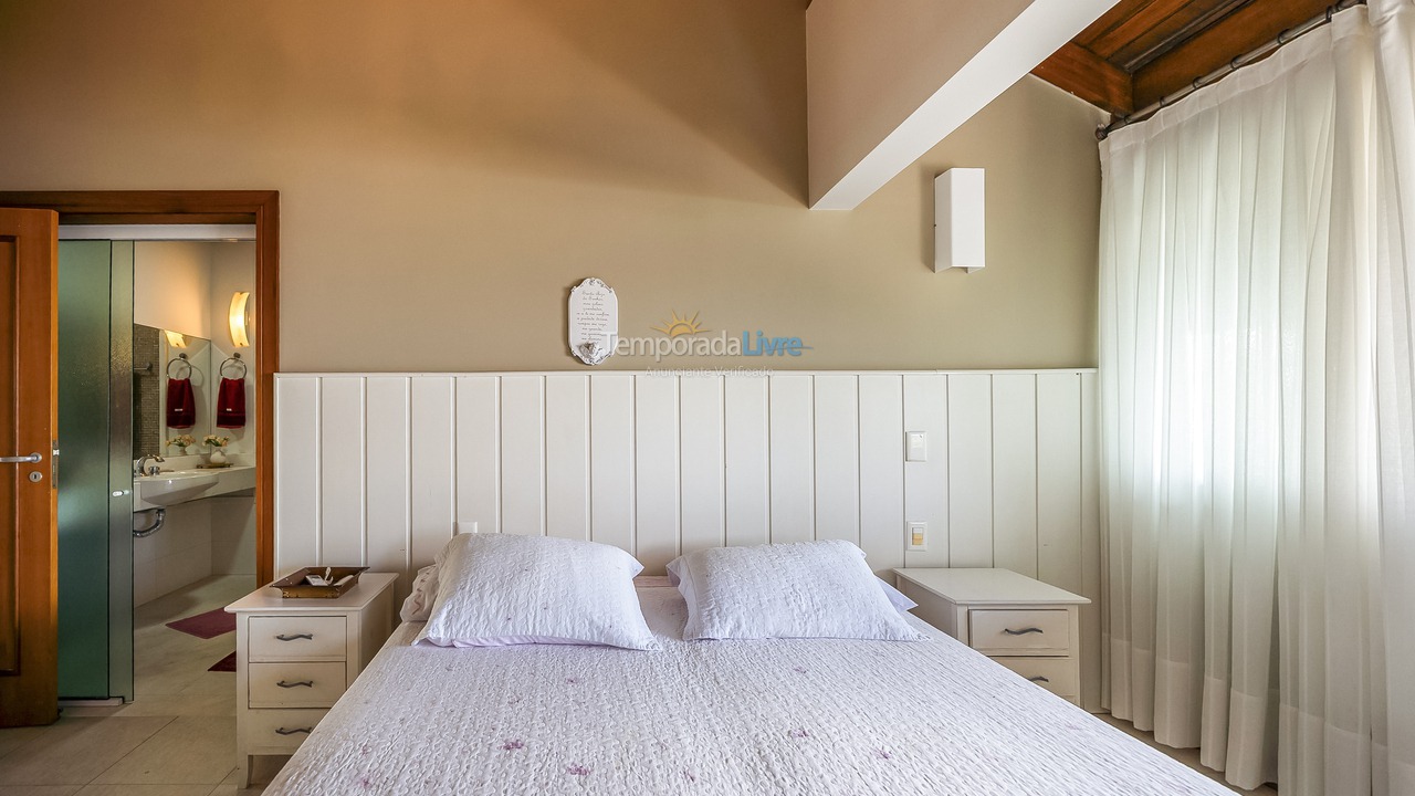 House for vacation rental in Bombinhas (Canto Grande)
