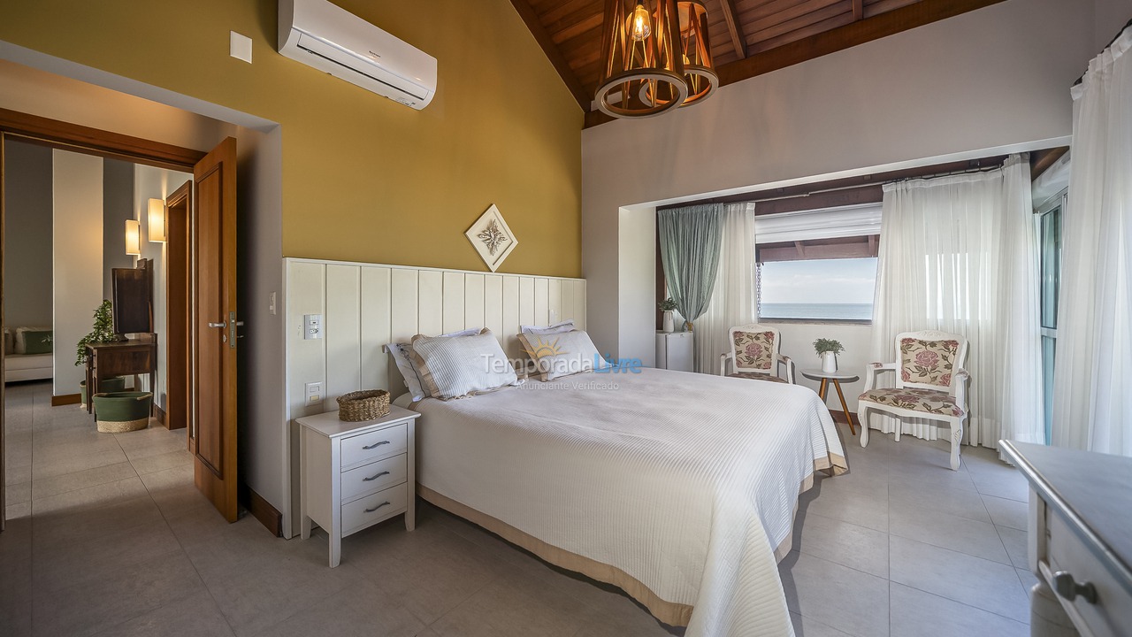 House for vacation rental in Bombinhas (Canto Grande)