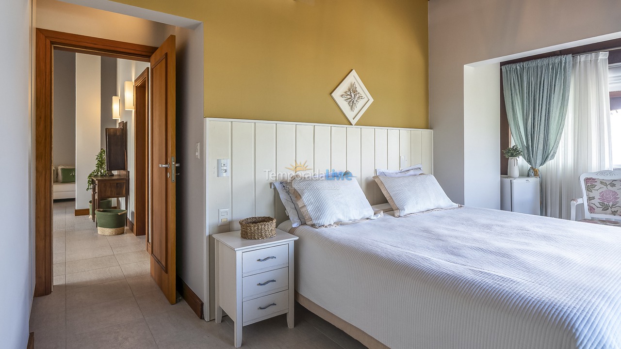 House for vacation rental in Bombinhas (Canto Grande)