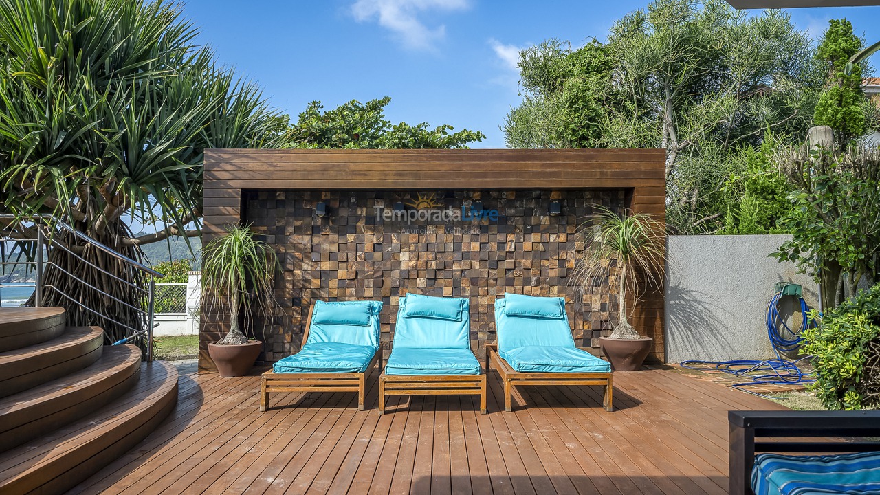 House for vacation rental in Bombinhas (Canto Grande)