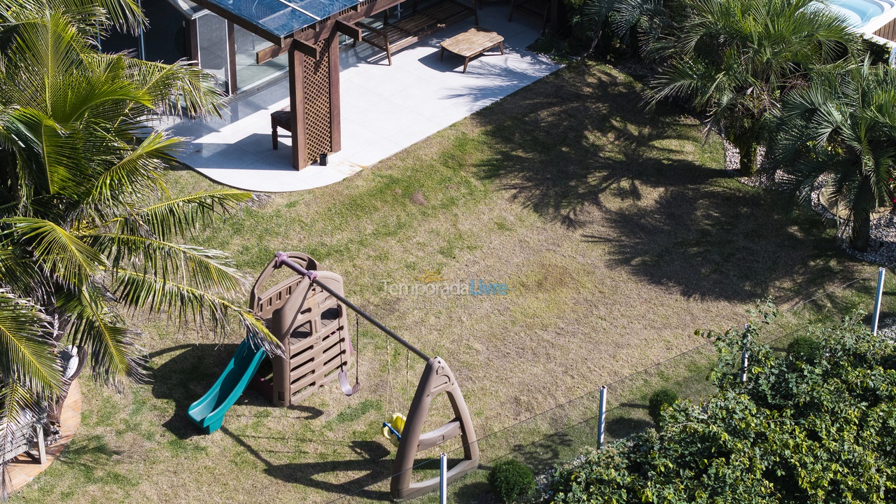 House for vacation rental in Bombinhas (Canto Grande)