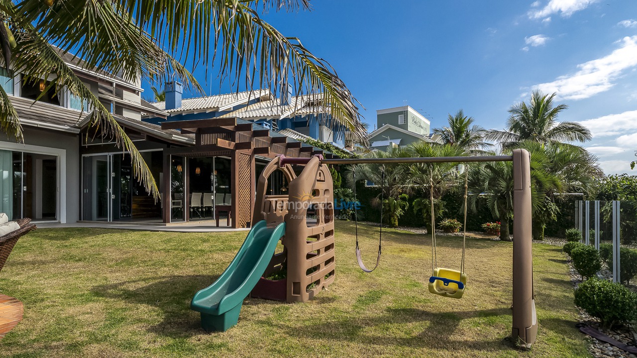 House for vacation rental in Bombinhas (Canto Grande)