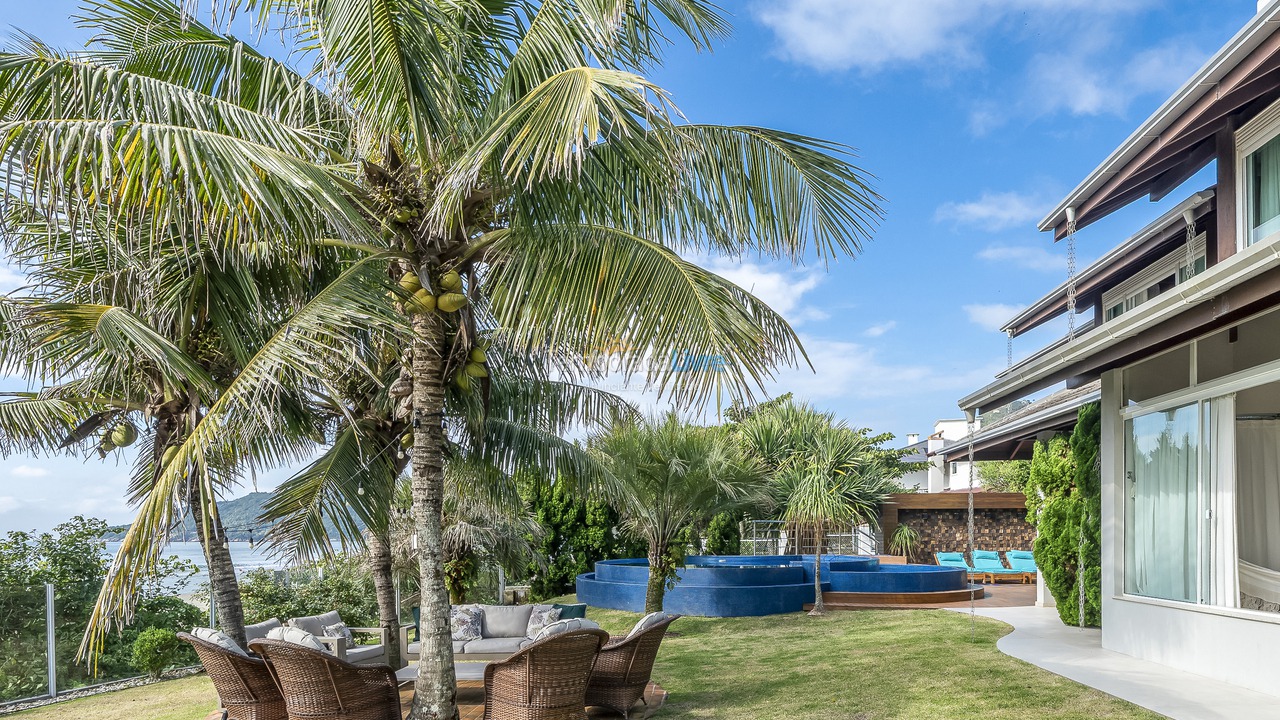House for vacation rental in Bombinhas (Canto Grande)