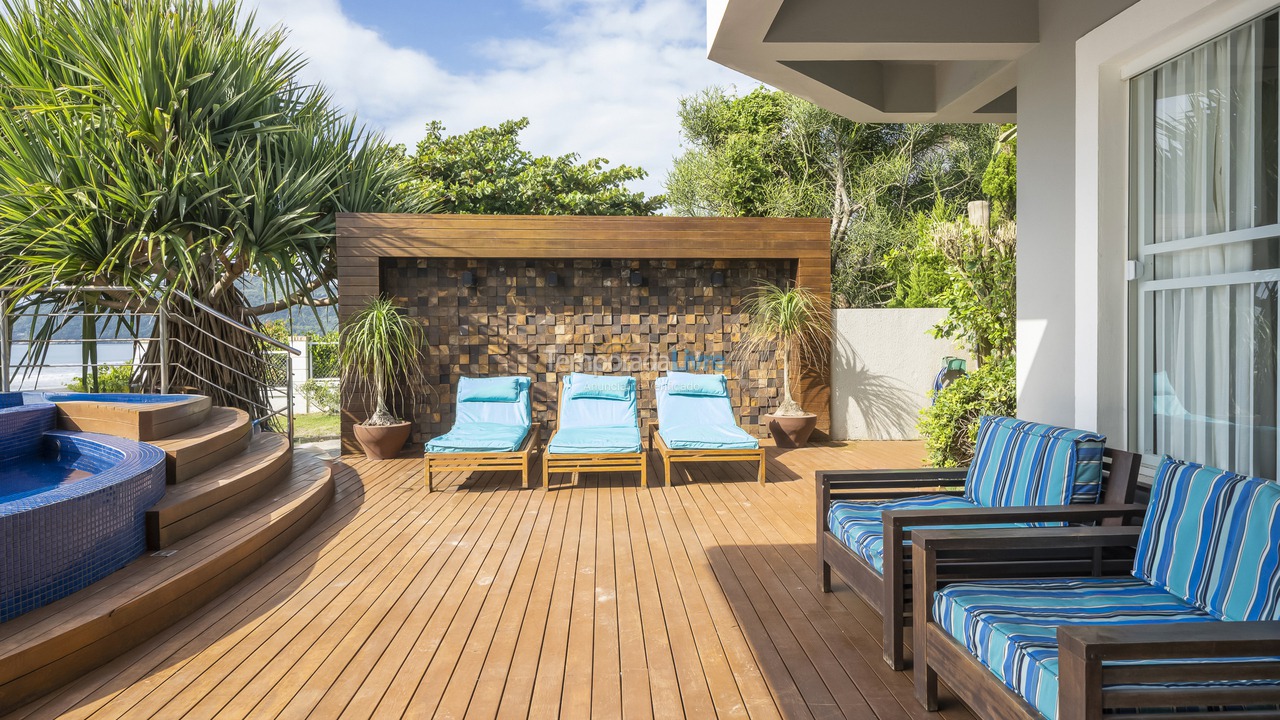 House for vacation rental in Bombinhas (Canto Grande)