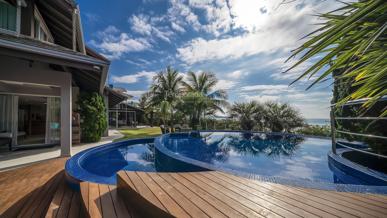 House for vacation rental in Bombinhas (Canto Grande)