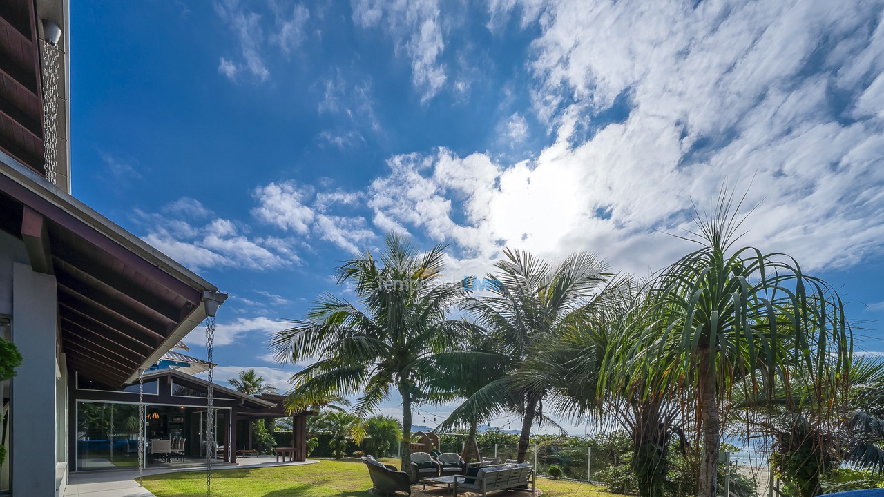 House for vacation rental in Bombinhas (Canto Grande)