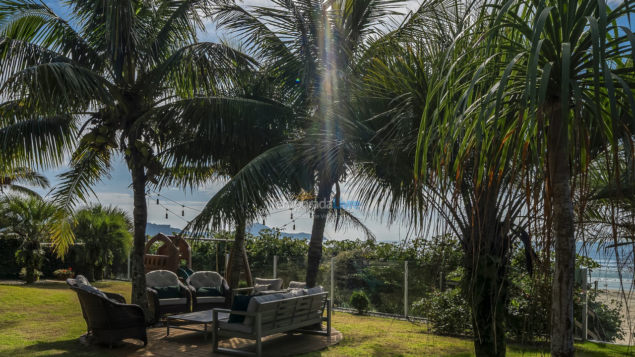 House for vacation rental in Bombinhas (Canto Grande)