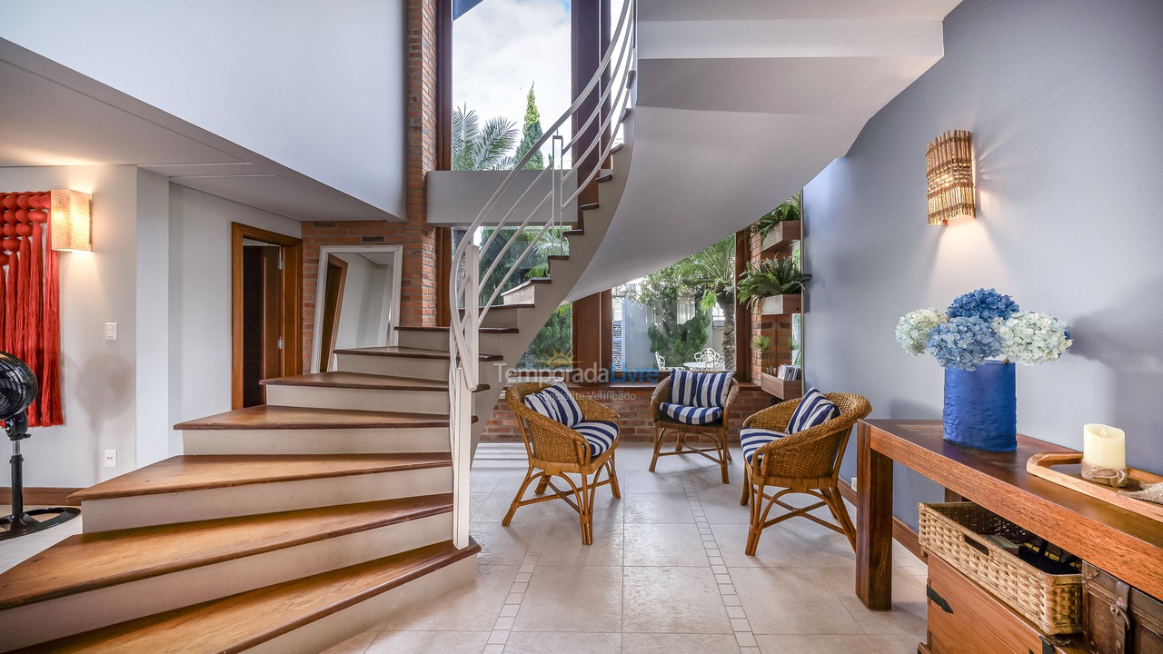 House for vacation rental in Bombinhas (Canto Grande)
