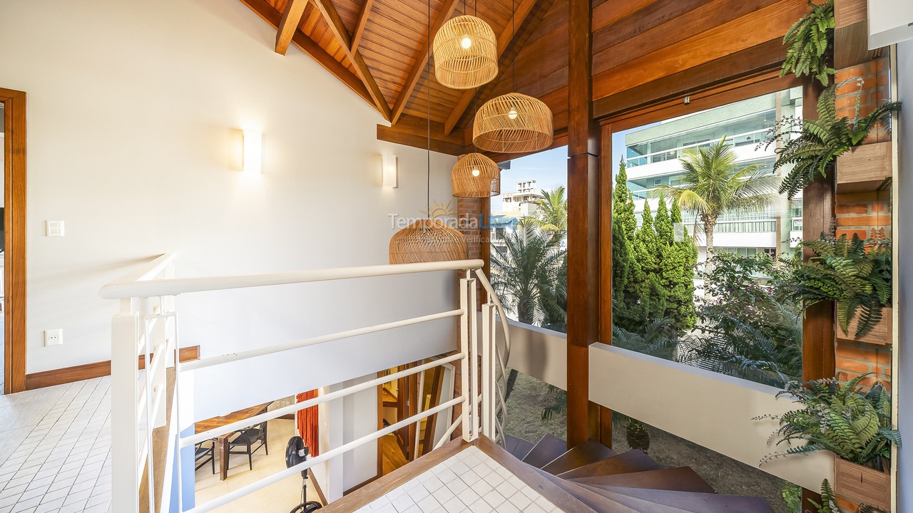House for vacation rental in Bombinhas (Canto Grande)