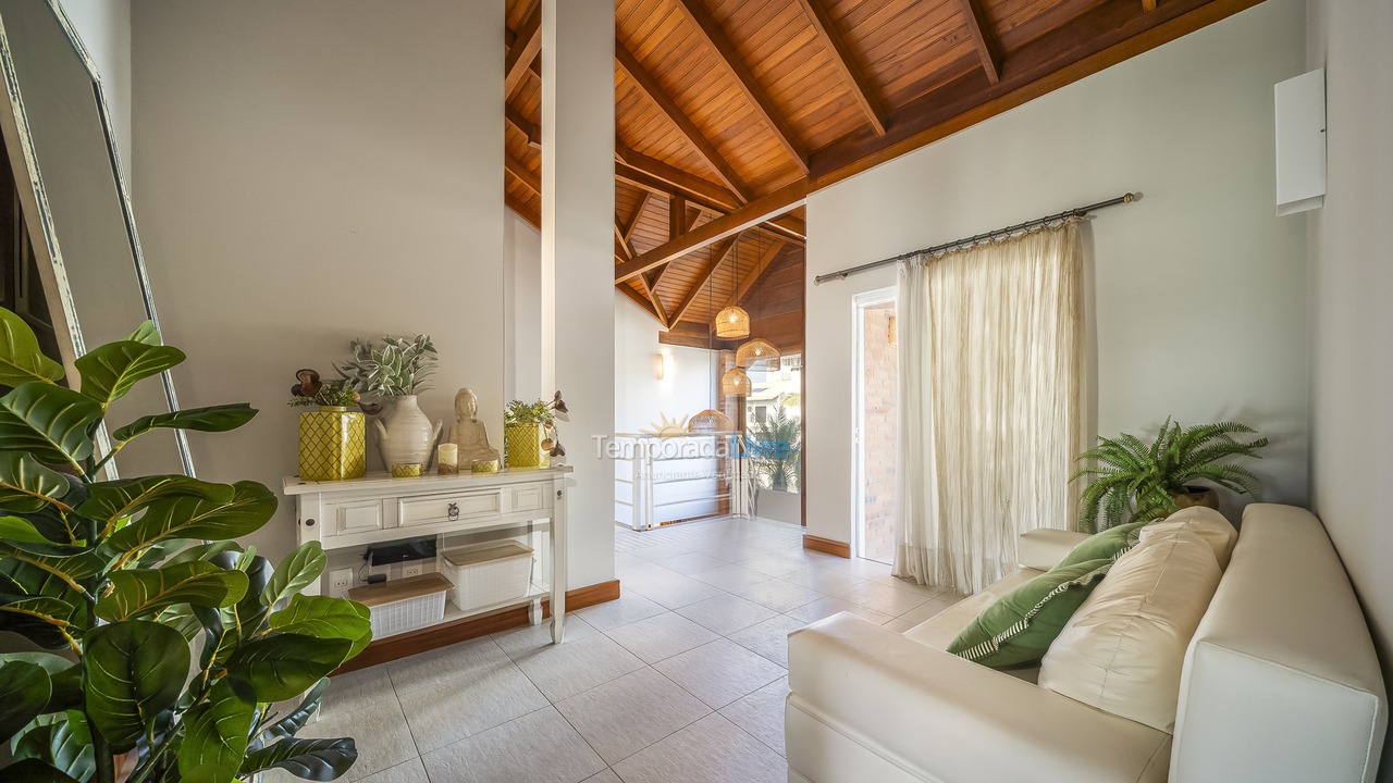 House for vacation rental in Bombinhas (Canto Grande)