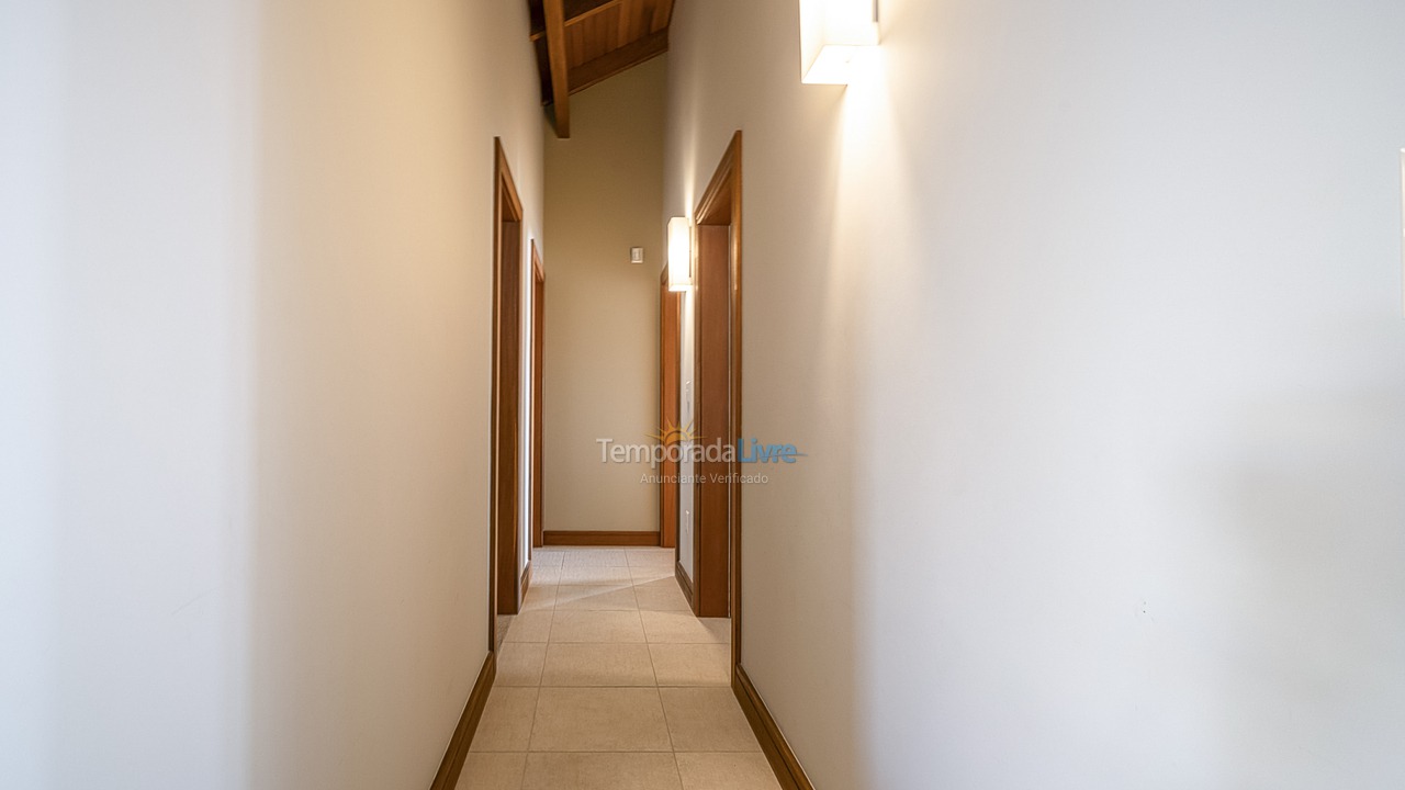 House for vacation rental in Bombinhas (Canto Grande)