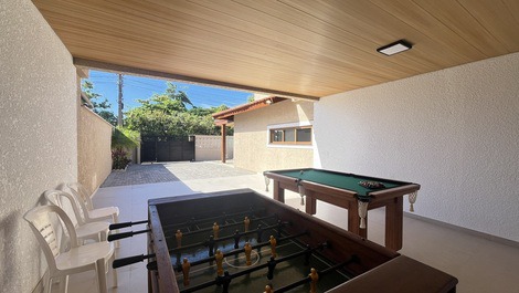 HERMOSA CASA CON PISCINA CLIMATIZADA