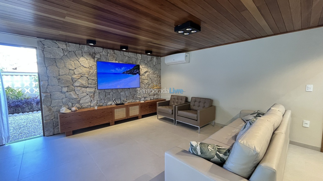 Casa para alquiler de vacaciones em Bombinhas (Praia de Bombas)