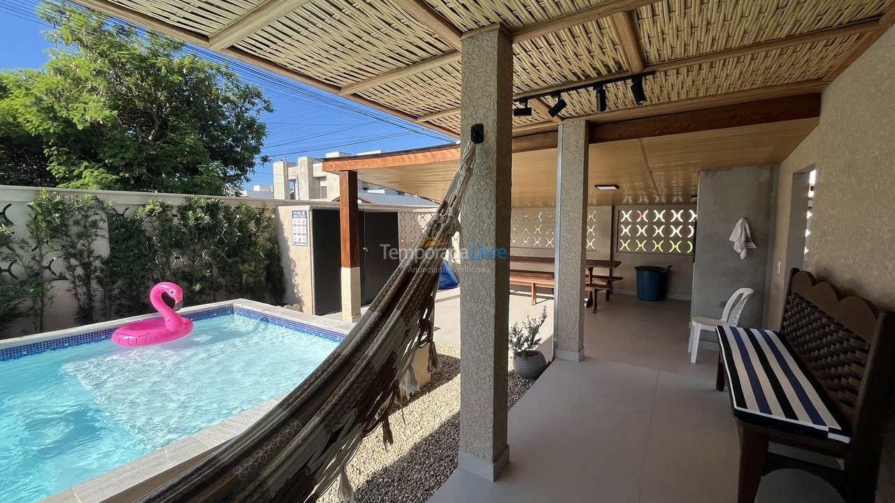 Casa para alquiler de vacaciones em Bombinhas (Praia de Bombas)