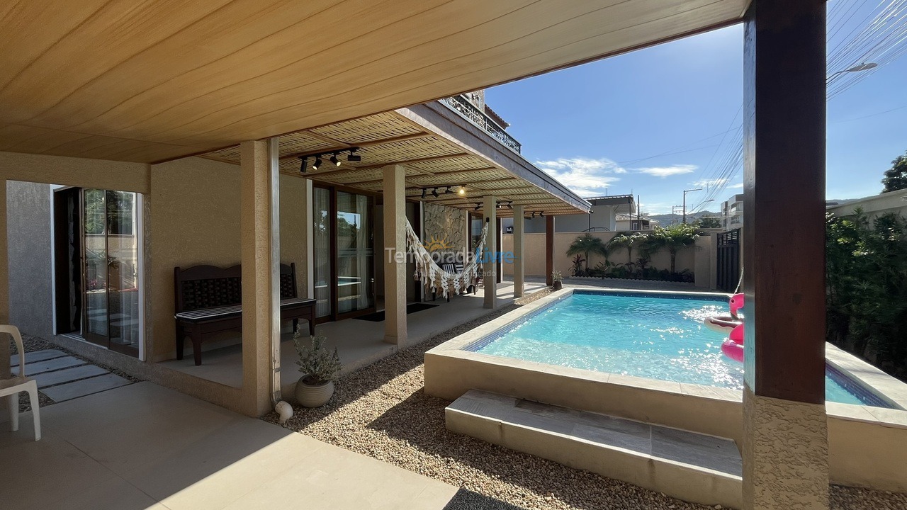 Casa para alquiler de vacaciones em Bombinhas (Praia de Bombas)